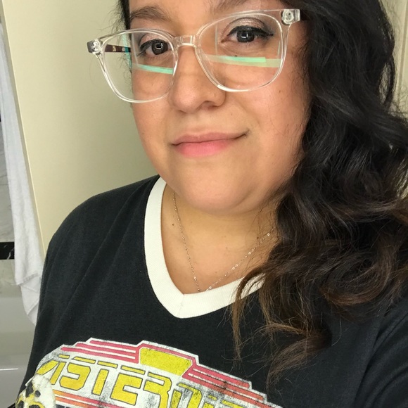 Meet your Posher, Leni - Picture 1 of 1